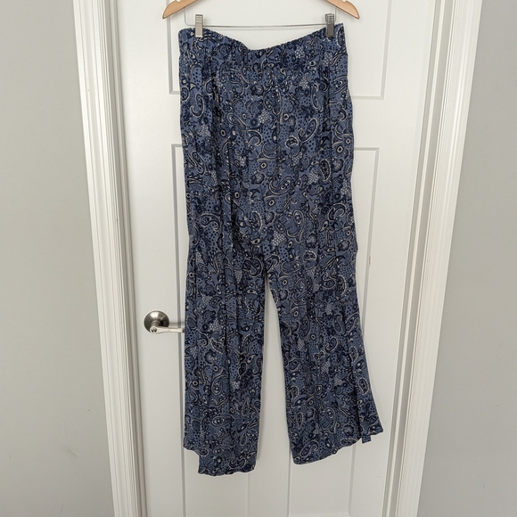 Blue Paisley Women's Jumpsuit - Picture 4 of 7